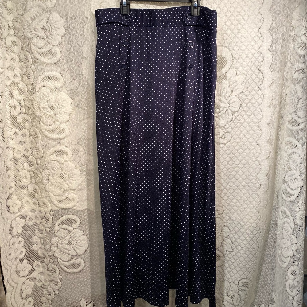 Women’s skirt